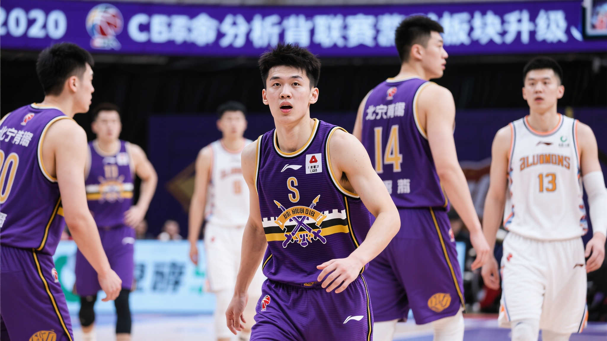 北控男篮谋划重磅引援!国手级后卫有望联手廖三宁打造新核心 分析背景 北控急需板块升级
近年来,CBA联赛竞