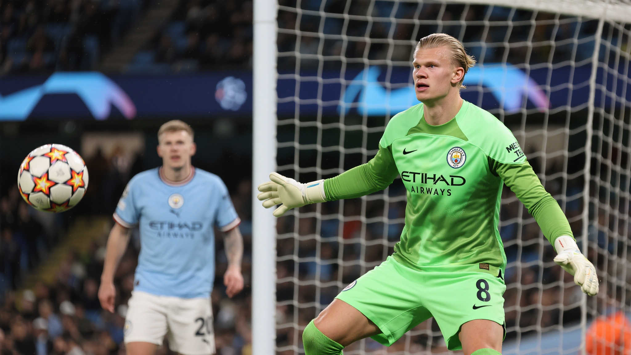 2024-25赛季欧冠零封数据:索默独占鳌头,拉亚紧随其后